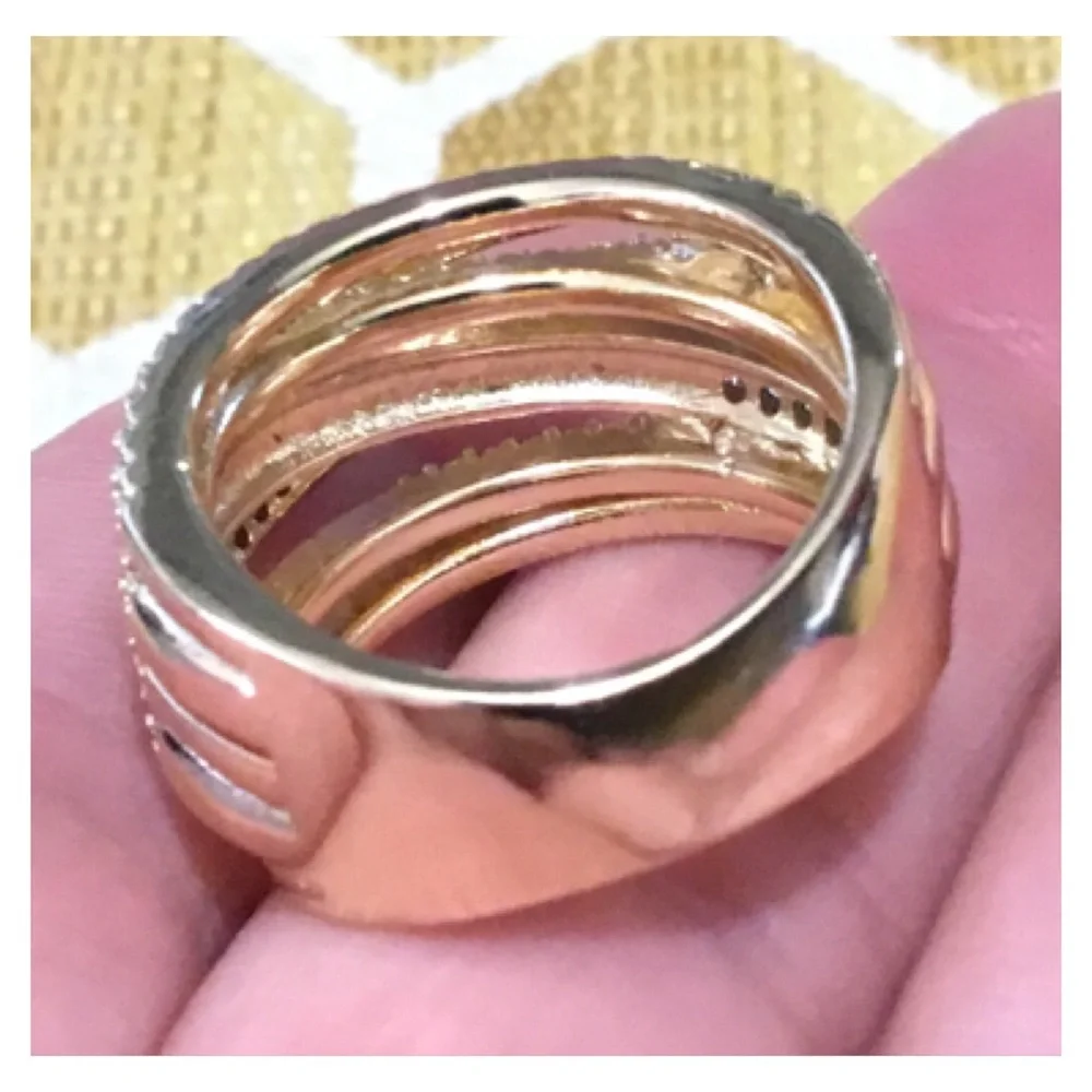 New! Shiny Gold Clear Crystal Ring